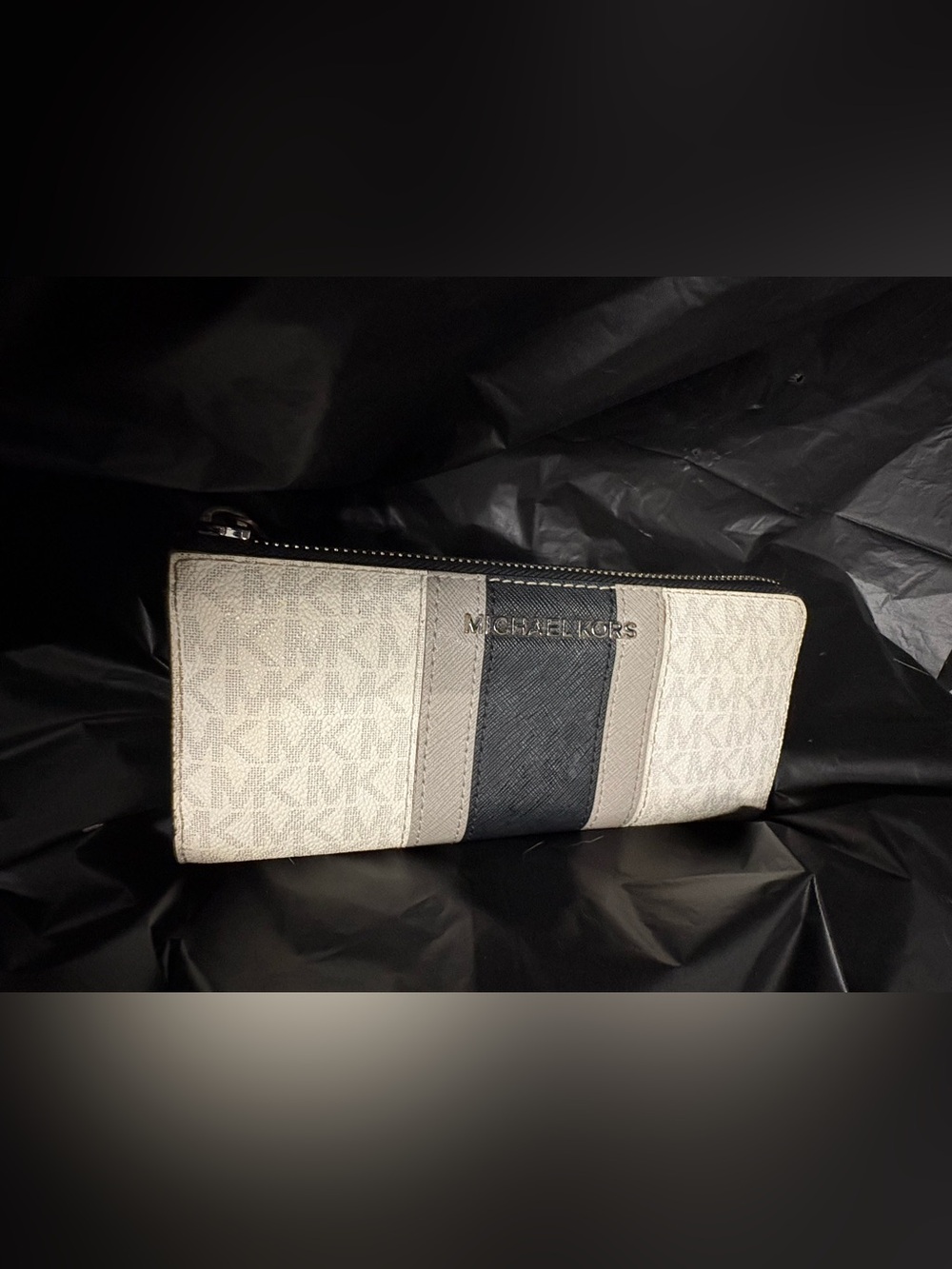 Michael Kors Beige and Navy Signature Stripe Zip Wallet